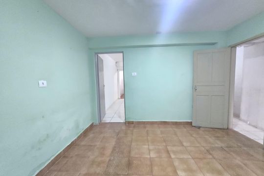 Sala de casa à venda com 5 quartos, 110m² em Conjunto Residencial Jardim Canaa, São Paulo