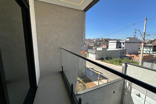 Varanda de casa à venda com 3 quartos, 138m² em Votupoca, Barueri