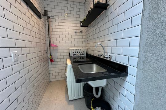 Área de Serviço de casa à venda com 3 quartos, 138m² em Votupoca, Barueri