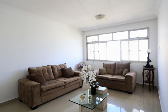 Apartamento à venda com 4 quartos, 230m² em Savassi, Belo Horizonte