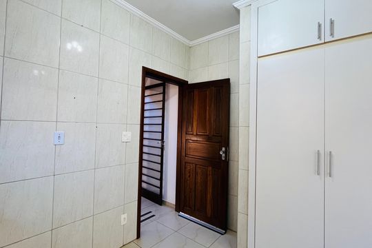 Casa à venda com 3 quartos, 139m² em Jardim Alto da Barra, Campinas