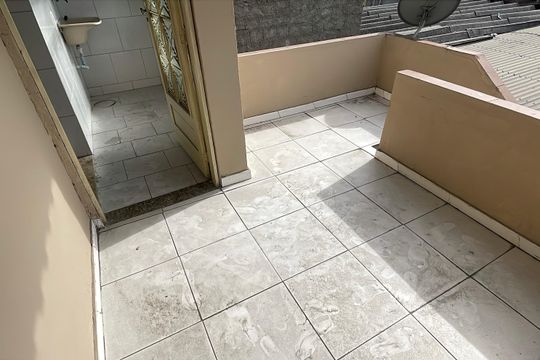 Varanda de casa para alugar com 2 quartos, 80m² em Jardim Vinte E Cinco de Agosto, Duque de Caxias