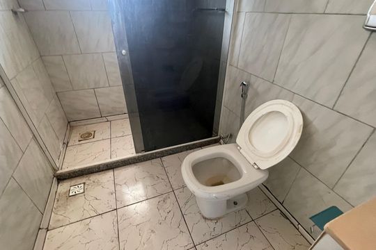 Banheiro de casa para alugar com 2 quartos, 80m² em Jardim Vinte E Cinco de Agosto, Duque de Caxias