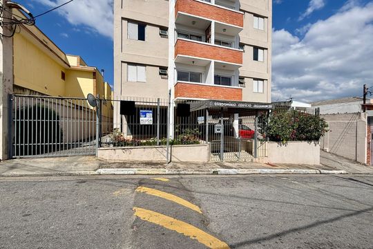 Fachada de apartamento para alugar com 2 quartos, 45m² em Pedreira, São Paulo