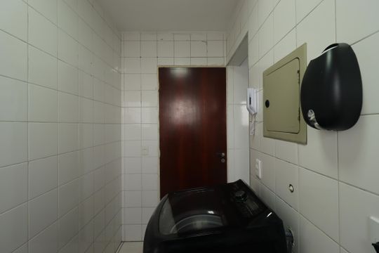 Área de Serviço de apartamento à venda com 2 quartos, 69m² em Vila Vilma, Santo André
