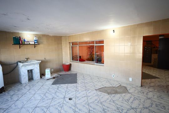 Área de Serviço de casa para alugar com 3 quartos, 350m² em Cidade São Francisco, São Paulo