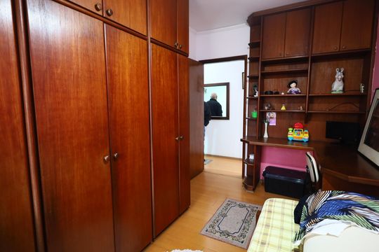 Quarto 2 de casa para alugar com 3 quartos, 350m² em Cidade São Francisco, São Paulo