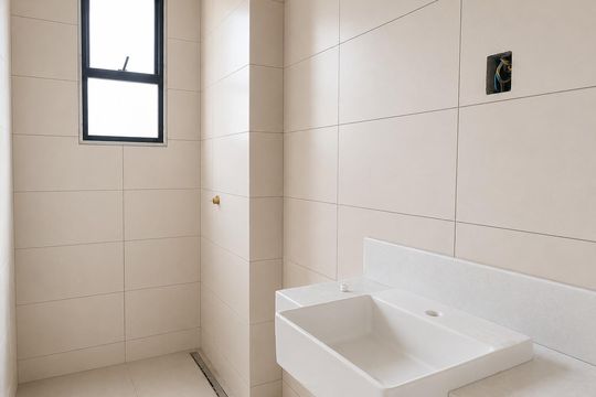 Banheiro de apartamento à venda com 1 quarto, 70m² em Santo Antônio, Belo Horizonte