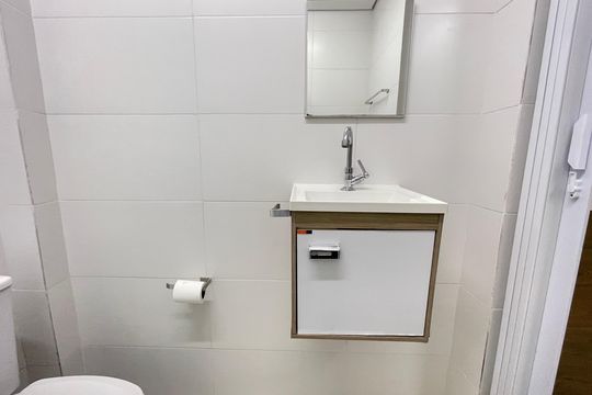 Banheiro de casa para alugar com 1 quarto, 40m² em Jardim Guarau, São Paulo