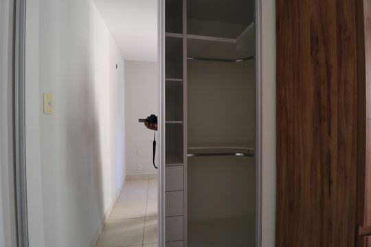 Quarto 2 - Suíte de apartamento para alugar com 2 quartos, 74m² em Patrimônio, Uberlândia