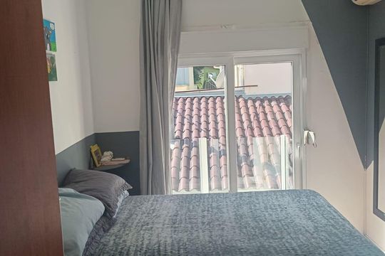 Quarto de casa de condomínio à venda com 2 quartos, 96m² em Vila Nova, Porto Alegre