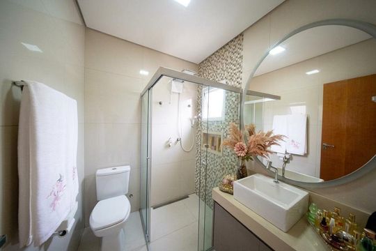 Banheiro de casa à venda com 3 quartos, 146m² em Jardim Piqueroby, São Paulo