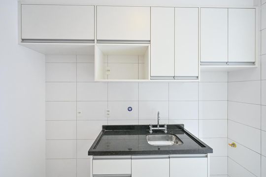 Cozinha de apartamento para alugar com 2 quartos, 56m² em Vila Andrade, São Paulo
