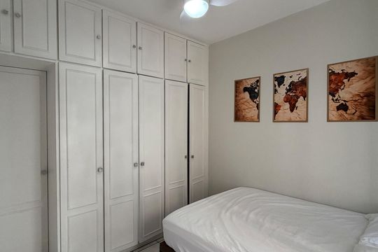 Quarto de apartamento para alugar com 1 quarto, 70m² em Gonzaga, Santos