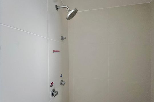 Suíte 1 - BanheiroSuíte 2 - Banheiro de apartamento para alugar com 3 quartos, 205m² em Barra da Tijuca, Rio de Janeiro