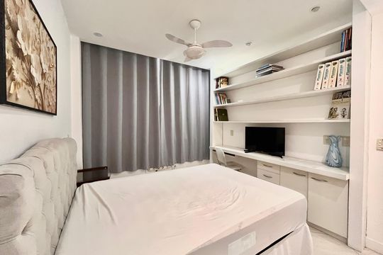 Suíte de apartamento para alugar com 1 quarto, 40m² em Leme, Rio de Janeiro