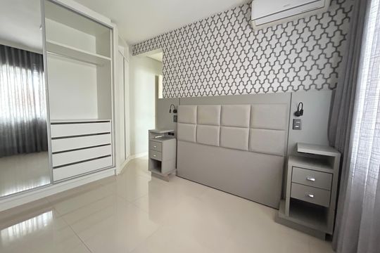 Suíte  de apartamento para alugar com 2 quartos, 50m² em Saco Grande, Florianópolis