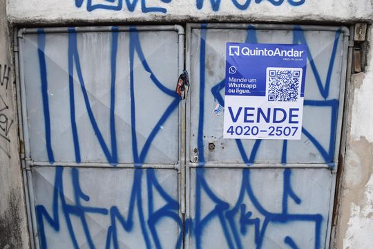 Fachada de casa à venda com 2 quartos, 75m² em Vila Esperança, São Paulo