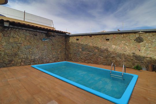 Casa para alugar com 3 quartos, 269m² em Lídice, Uberlândia
