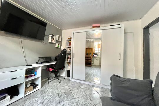 Sala de casa à venda com 2 quartos, 150m² em Parque Jabaquara, São Paulo
