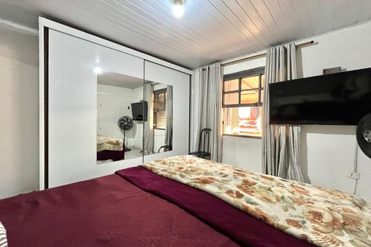 Quarto  de casa à venda com 2 quartos, 150m² em Parque Jabaquara, São Paulo