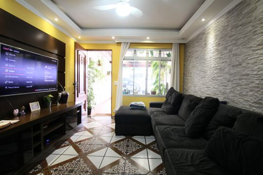 Sala de casa à venda com 3 quartos, 77m² em Jardim Maria Virginia, São Paulo