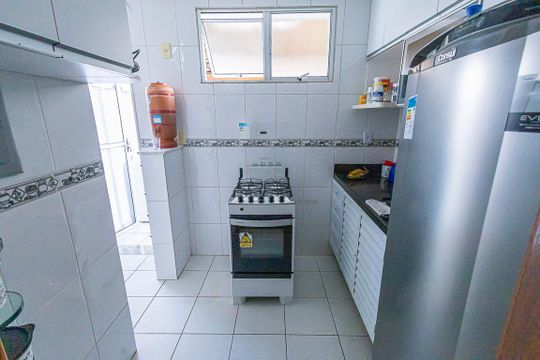 cozinha de apartamento para alugar com 2 quartos, 110m² em Castelo, Belo Horizonte