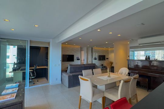Sala de apartamento para alugar com 3 quartos, 134m² em Cidade Monções, São Paulo