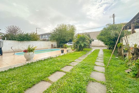 Garagem de casa para alugar com 3 quartos, 100m² em Ingleses Norte, Florianópolis
