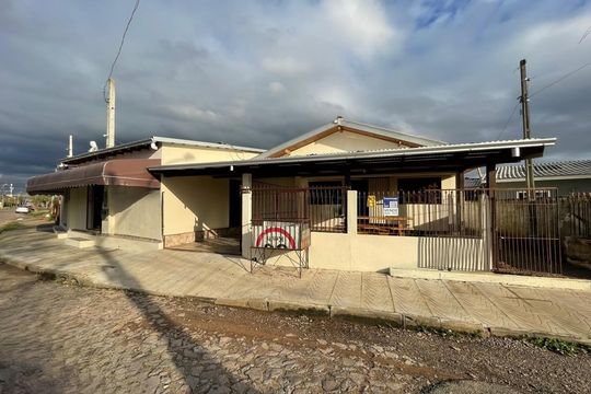 Casa à venda com 7 quartos, 210m² em Vicentina, São Leopoldo