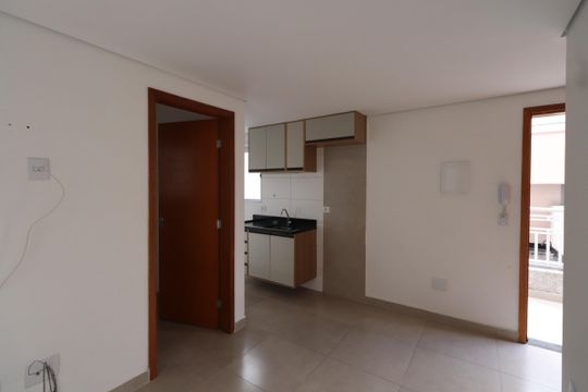 Sala de apartamento para alugar com 2 quartos, 50m² em Vila Esperança, São Paulo