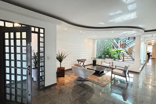 Casa para alugar com 3 quartos, 356m² em Vila Eldizia, Santo André