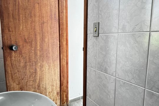 Quintal - Banheiro de casa para alugar com 3 quartos, 356m² em Vila Eldizia, Santo André