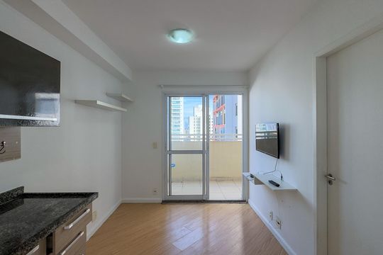 Apartamento para alugar com 1 quarto, 30m² em Santo Amaro, São Paulo