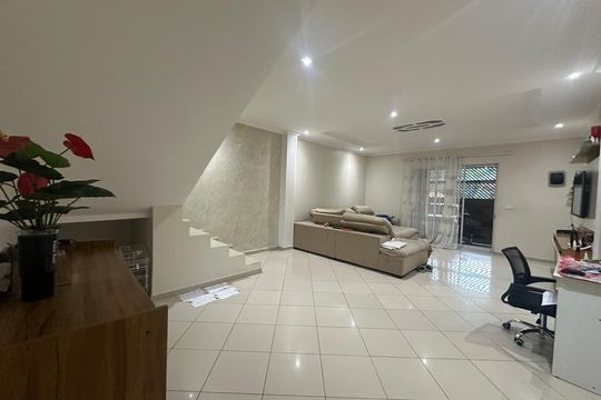 Casa de Condomínio à venda com 3 quartos, 209m² em Parque Esmeralda, Barueri