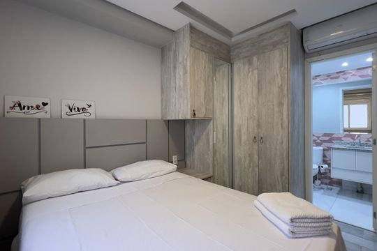 Quarto de apartamento à venda com 1 quarto, 38m² em Jardim Flor da Montanha, Guarulhos