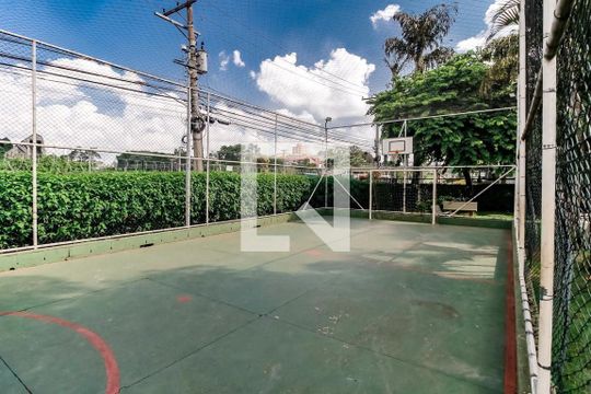 Área comum de apartamento para alugar com 3 quartos, 54m² em Conjunto Promorar Raposo Tavares, São Paulo