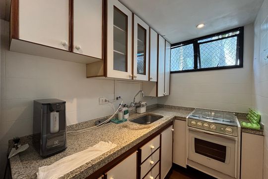 Cozinha de apartamento à venda com 1 quarto, 60m² em Paraíso, São Paulo
