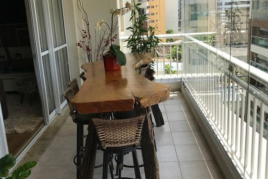 Varanda de apartamento à venda com 3 quartos, 123m² em Consolação, São Paulo