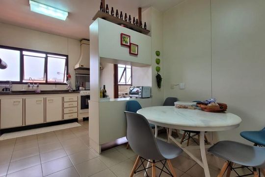 Cozinha de apartamento à venda com 4 quartos, 194m² em Vila Gilda, Santo André