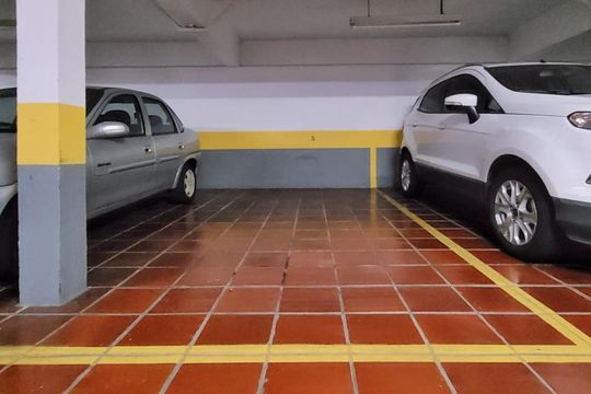 Garagem de apartamento à venda com 4 quartos, 194m² em Vila Gilda, Santo André