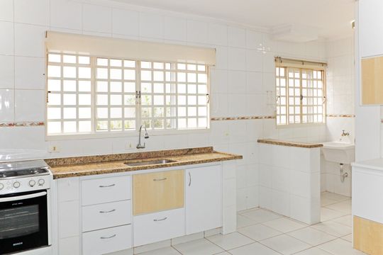 Cozinha de apartamento à venda com 2 quartos, 87m² em Barra Funda, Vinhedo