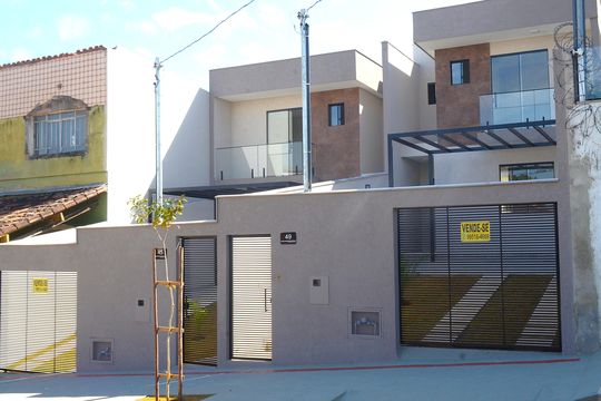 Casa à venda com 2 quartos, 180m² em Santa Ines, Belo Horizonte