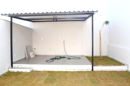 Quintal de casa à venda com 3 quartos, 180m² em Santa Ines, Belo Horizonte
