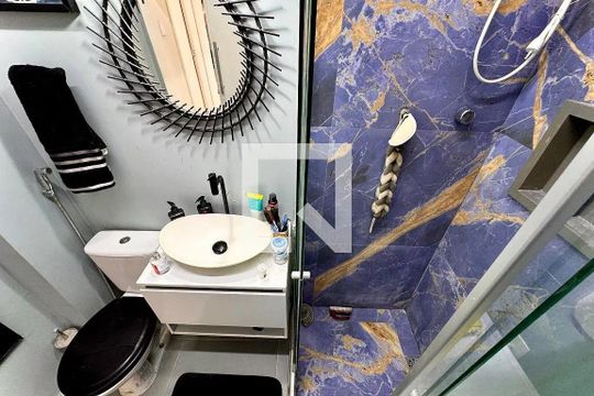 Banheiro de apartamento à venda com 1 quarto, 38m² em Centro, Rio de Janeiro