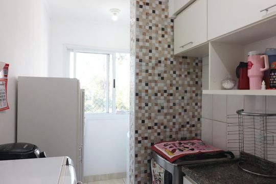 Cozinha  de apartamento à venda com 2 quartos, 48m² em Demarchi, São Bernardo do Campo