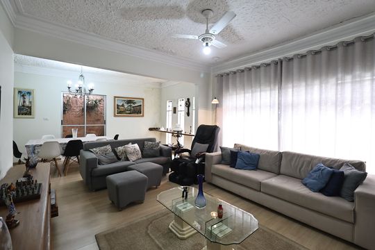 Casa à venda com 3 quartos, 264m² em Vila Alpina, Santo André