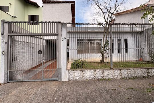 Fachada de casa à venda com 3 quartos, 264m² em Vila Alpina, Santo André