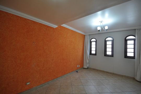 Casa para alugar com 2 quartos, 200m² em Vila Irmaos Arnoni, São Paulo