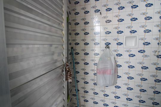 Banheiro do quartinho de casa à venda com 2 quartos, 130m² em Parque Maria Luiza, São Paulo